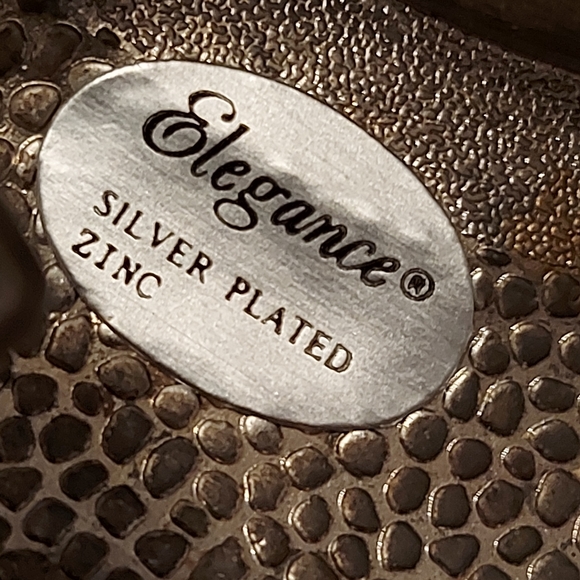 Clock - Picture 2 of 4